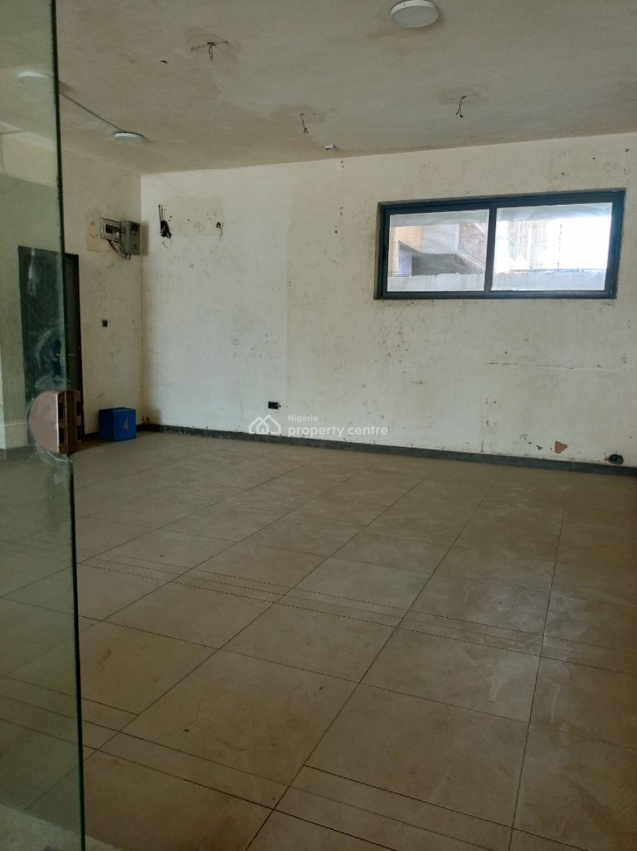 52sqm Ground Floor Office Shop Or Commercial, Right Hand Side, Lekki Phase 1, Lekki, Lagos, Plaza / Complex / Mall for Rent