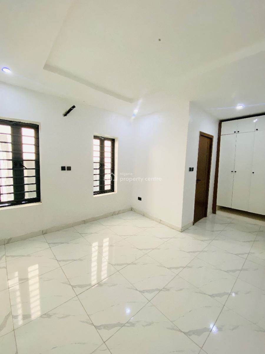 Serviced 4-bedroom Terrace Duplex with Bq, Chevron Drive, Lekki, Lagos, Terraced Duplex for Sale