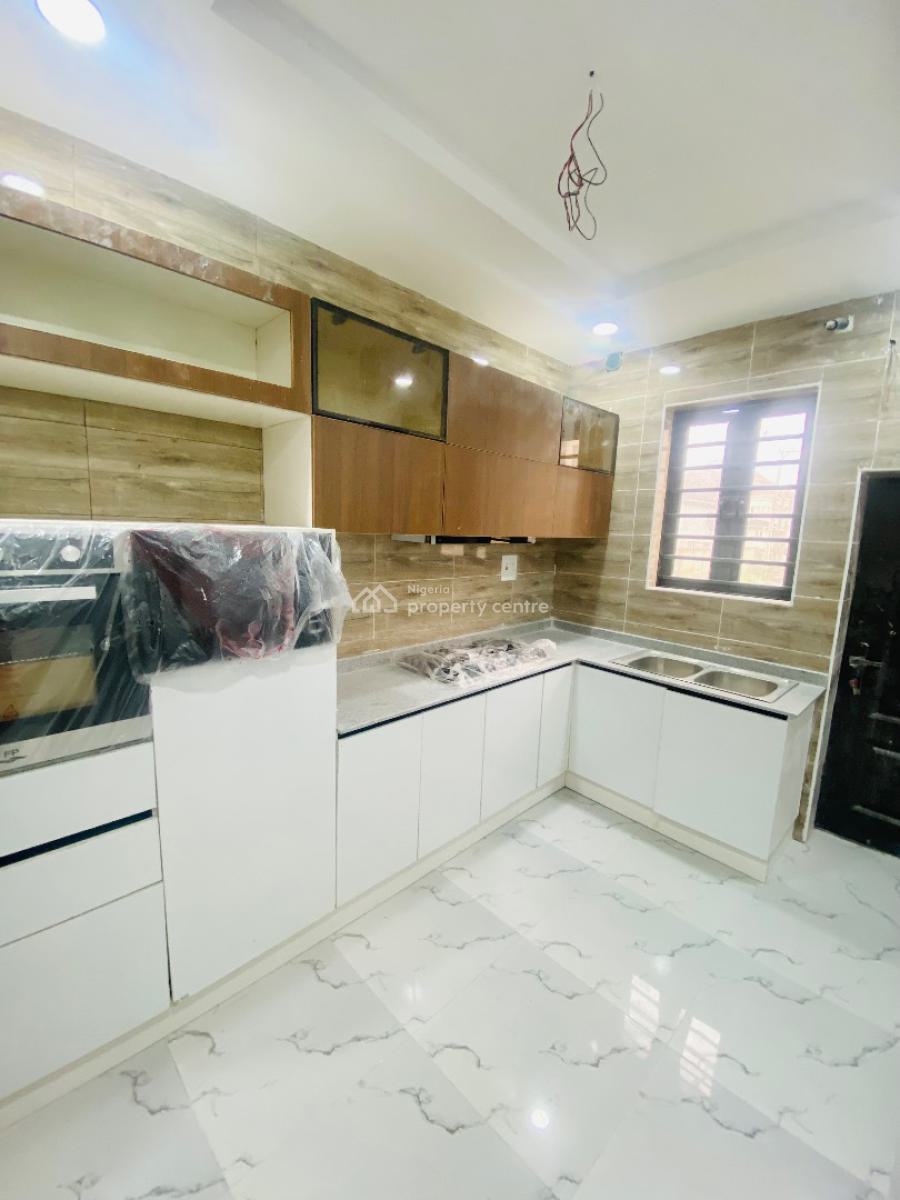 Serviced 4-bedroom Terrace Duplex with Bq, Chevron Drive, Lekki, Lagos, Terraced Duplex for Sale
