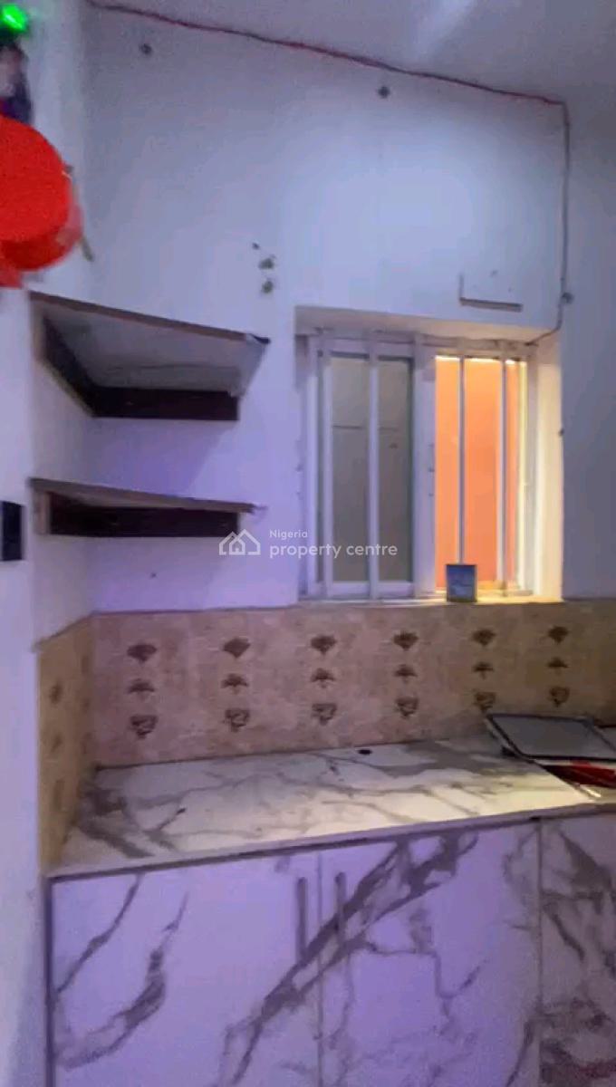 Standard and Executive Self Contained Room, Bakare Dowdu, Gbagada, Lagos, Self Contain (single Rooms) for Rent