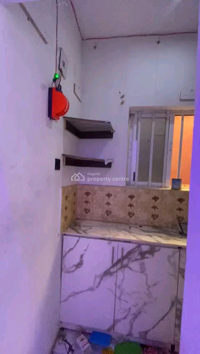 Standard and Executive Self Contained Room, Bakare Dowdu, Gbagada, Lagos, Self Contain (single Rooms) for Rent