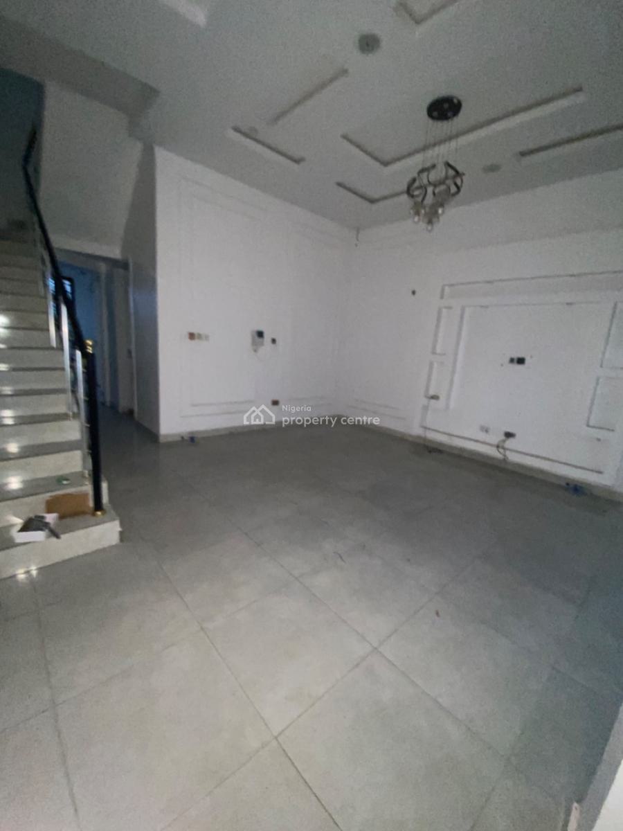 Newly Renovated 4 Bedrooms Semi Detached Duplex with Bq, Ikota Lekki, Ikota, Lekki, Lagos, Semi-detached Duplex for Rent