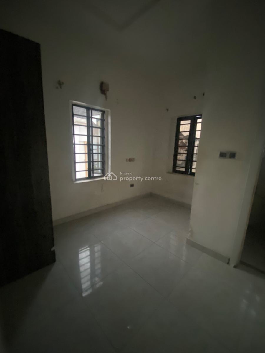 Newly Renovated 4 Bedrooms Semi Detached Duplex with Bq, Ikota Lekki, Ikota, Lekki, Lagos, Semi-detached Duplex for Rent