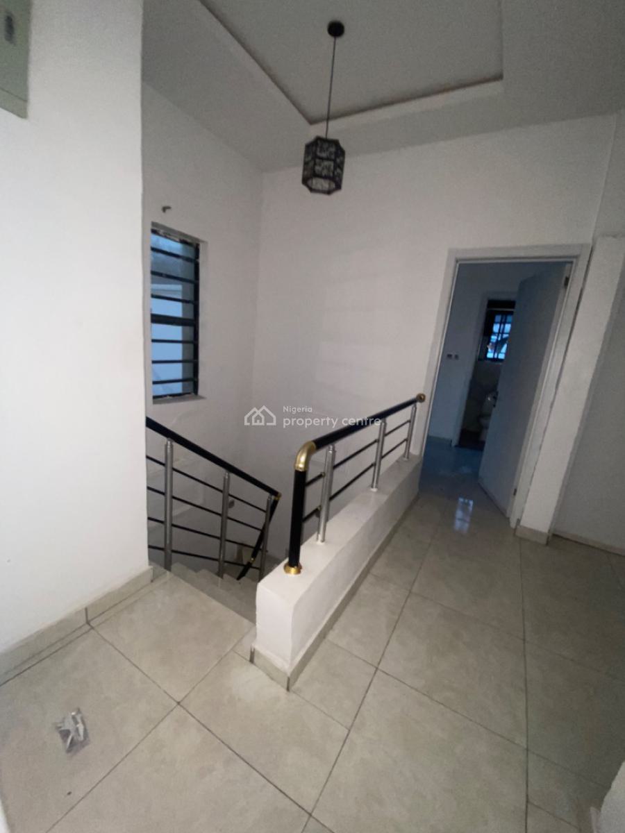 Newly Renovated 4 Bedrooms Semi Detached Duplex with Bq, Ikota Lekki, Ikota, Lekki, Lagos, Semi-detached Duplex for Rent
