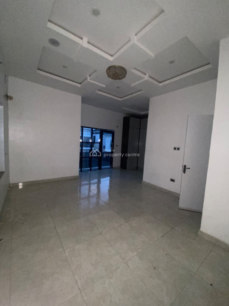 Newly Renovated 4 Bedrooms Semi Detached Duplex with Bq, Ikota Lekki, Ikota, Lekki, Lagos, Semi-detached Duplex for Rent