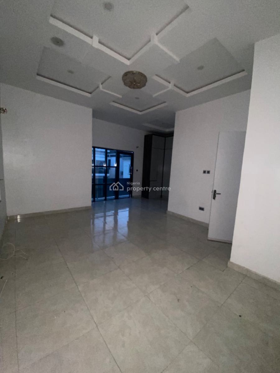 Newly Renovated 4 Bedrooms Semi Detached Duplex with Bq, Ikota Lekki, Ikota, Lekki, Lagos, Semi-detached Duplex for Rent