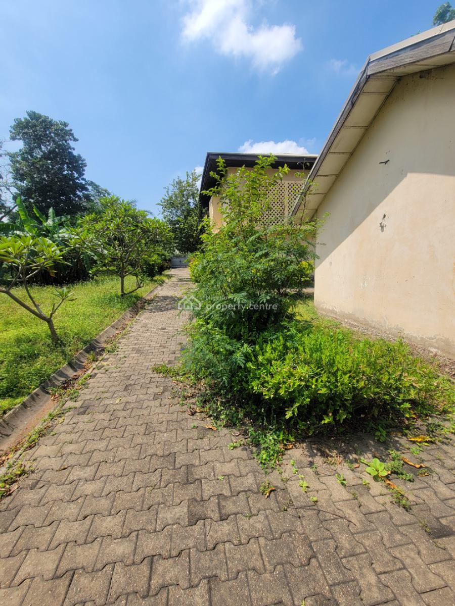 Massive 6 Bedroom Fully Detached Duplex with 6 Bqs on a 2000sqm Land, Jabi, Abuja, Detached Duplex for Rent