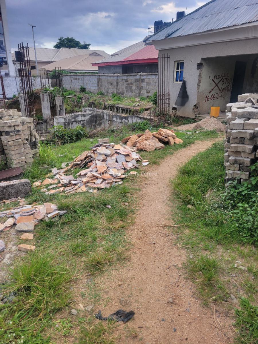Strategic and Sharp 1027sqm Land, Gwarinpa, Abuja, Commercial Land for Sale