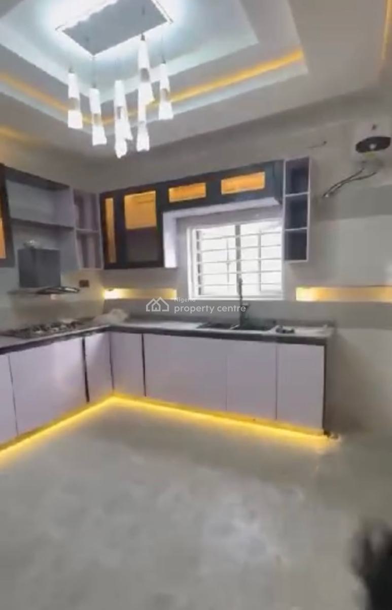 Luxurious New 4bedroom En-suite Bungalow +2units Bq, Gwarimpa Extension in an Estate, Gwarinpa, Abuja, Detached Bungalow for Sale