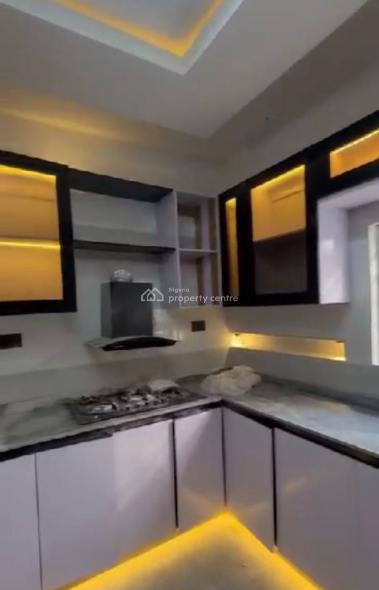 Luxurious New 4bedroom En-suite Bungalow +2units Bq, Gwarimpa Extension in an Estate, Gwarinpa, Abuja, Detached Bungalow for Sale