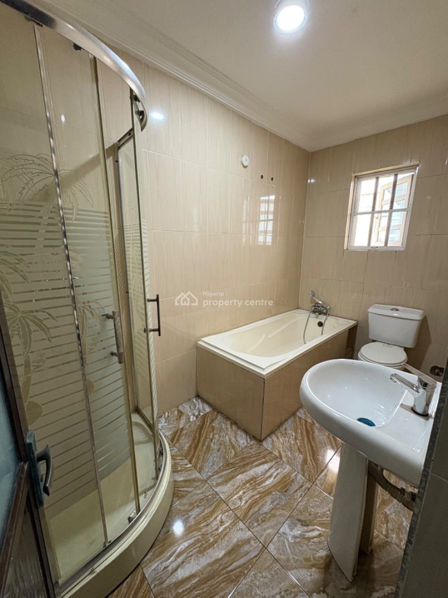 Master Room Shared Apartment with Open Plan Kitchen, Mobil Road Ajah, Ajah, Lagos, House for Rent