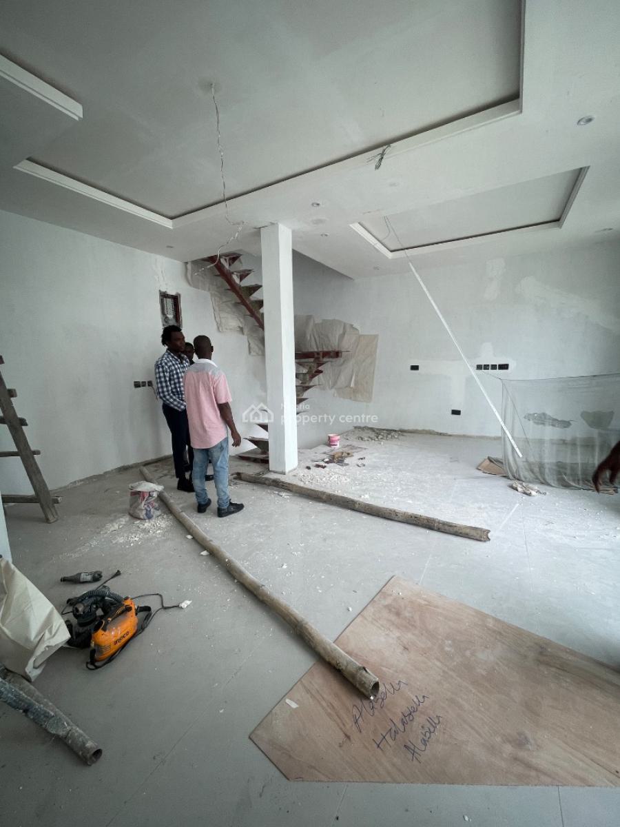 Brand New 2bedroom Maisonette Apartment., Lekki Phase 1, Lekki Phase 1, Lekki, Lagos, Block of Flats for Sale