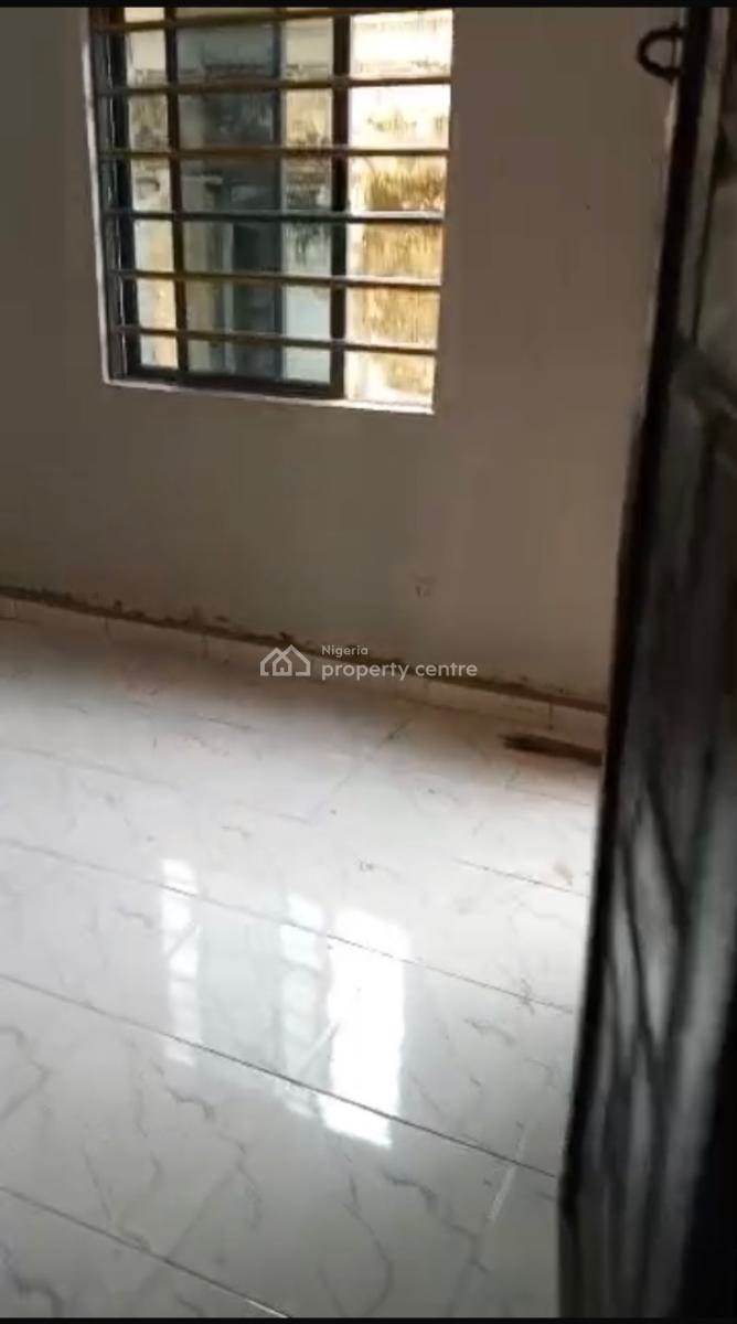 a Brand New Self Contain with Kitchen Cabinet and Wardrobe, Shomolu, Lagos, Self Contain (single Rooms) for Rent