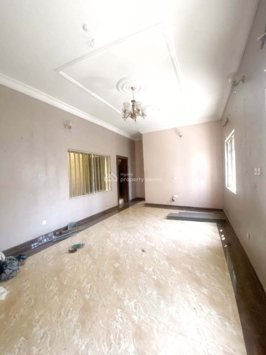 a Well Maintained Spacious 4 Bedroom Semi Detached Duplex with Bq, Gra Phase 1, Magodo, Lagos, Semi-detached Duplex for Rent