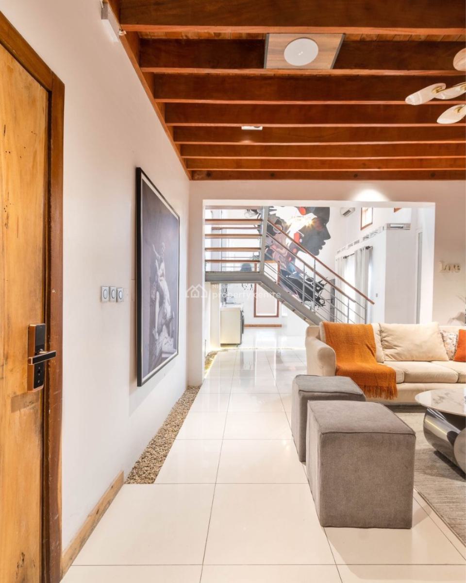 Luxury 2 Bedroom Apartment, Admiralty Way, Lekki Phase 1, Lekki, Lagos, Flat / Apartment Short Let