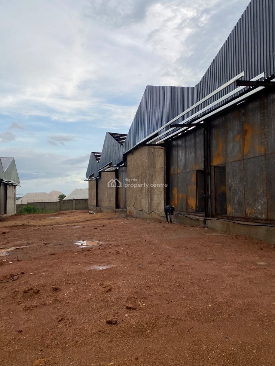 Warehouses of 485sqm and 256sqm and 680sqm Along Kubwa Express Road, Along Kubwa Express Road, Kubwa, Abuja, Warehouse for Rent