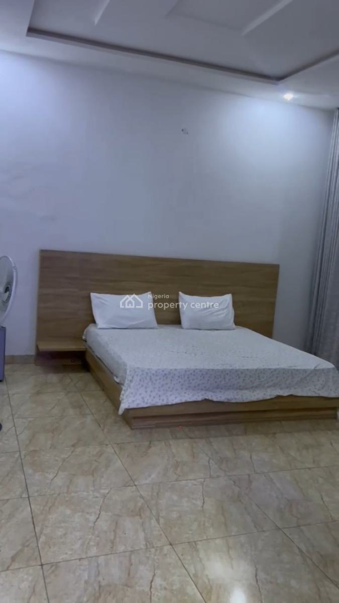 Furnished Masterbedroom with Pool/gym, Orchid, Lekki Expressway, Lekki, Lagos, Self Contain (single Rooms) for Rent