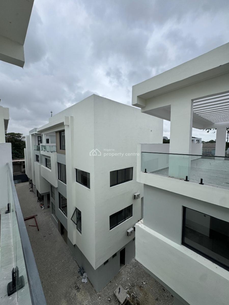 Excellent 5 Bedroom Triplex in a Sere Environment, Ikoyi, Lagos, House for Sale