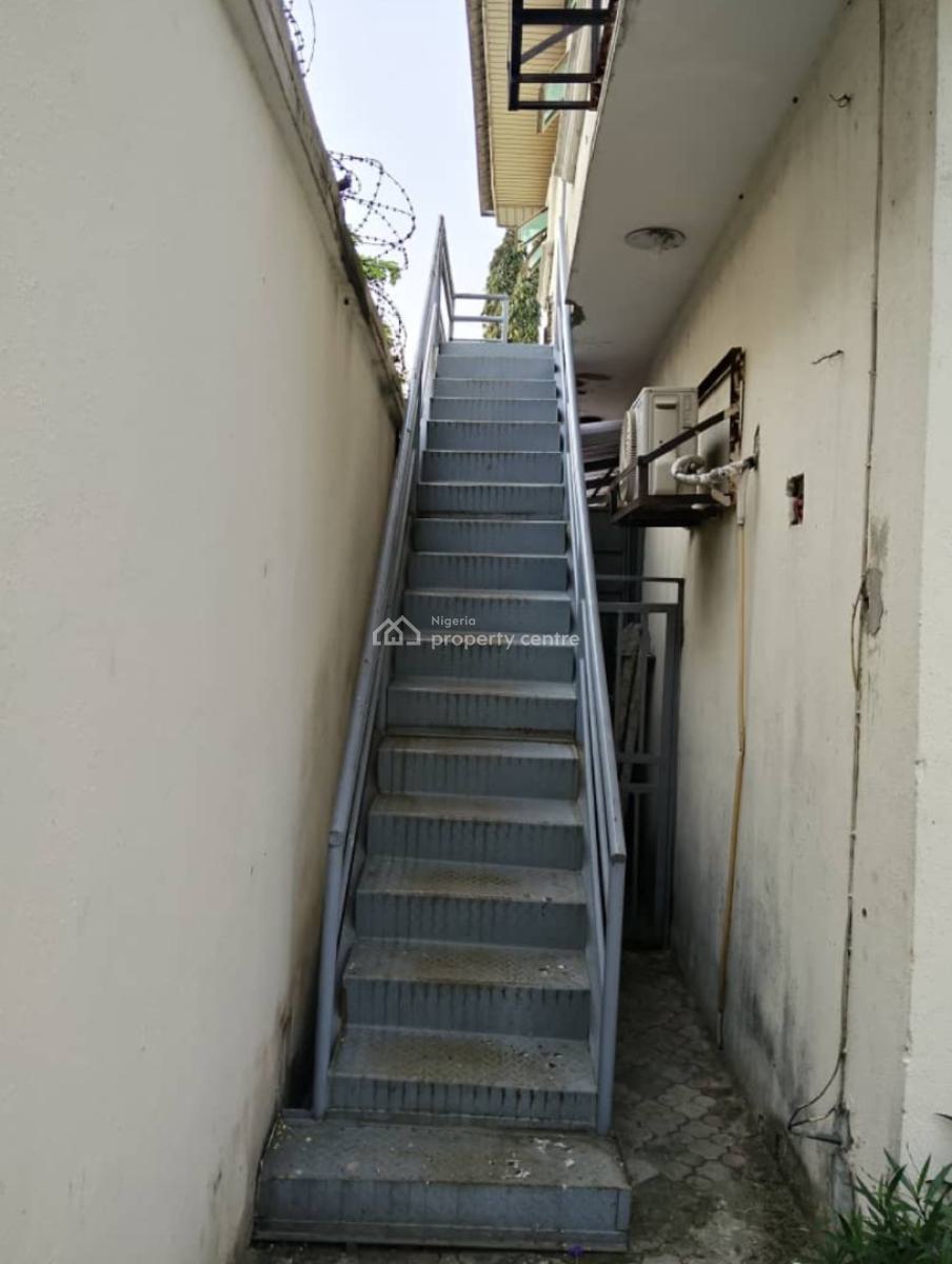 Open Plan Office Space (90sqm) Upstairs, Off Fola Osibo Area, Lekki Phase 1, Lekki, Lagos, Office Space for Rent