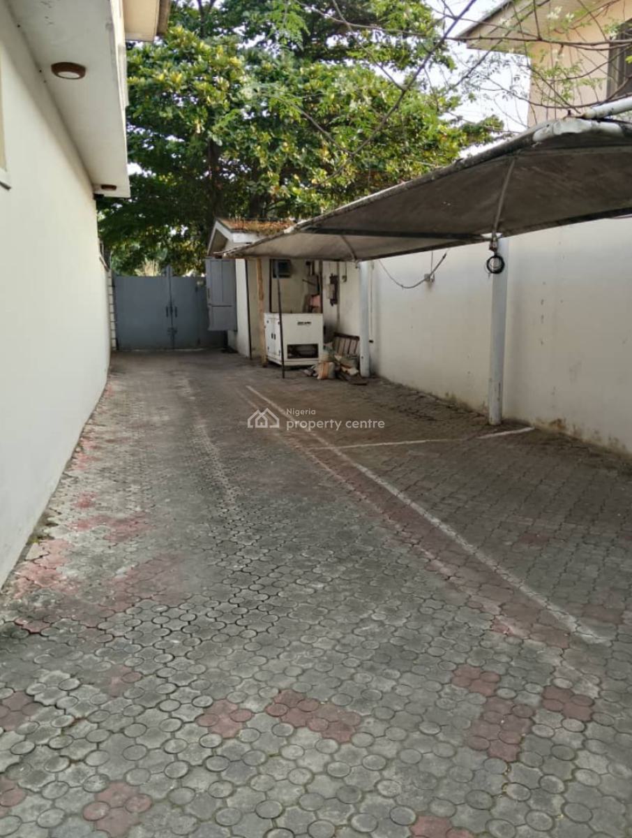 Open Plan Office Space (90sqm) Upstairs, Off Fola Osibo Area, Lekki Phase 1, Lekki, Lagos, Office Space for Rent