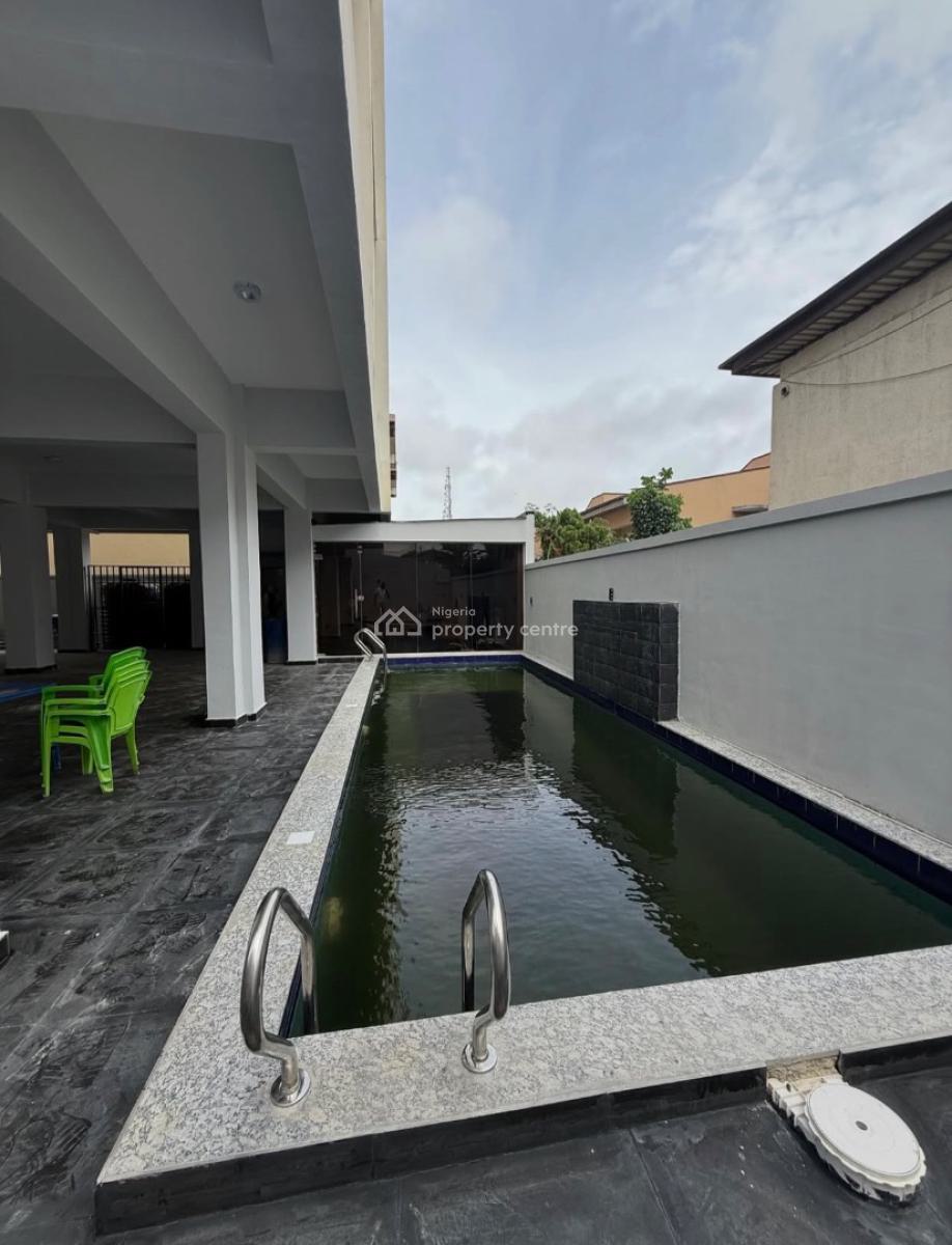 3 Bedroom Condominium, Lekki Phase 1, Lekki, Lagos, Flat / Apartment for Sale