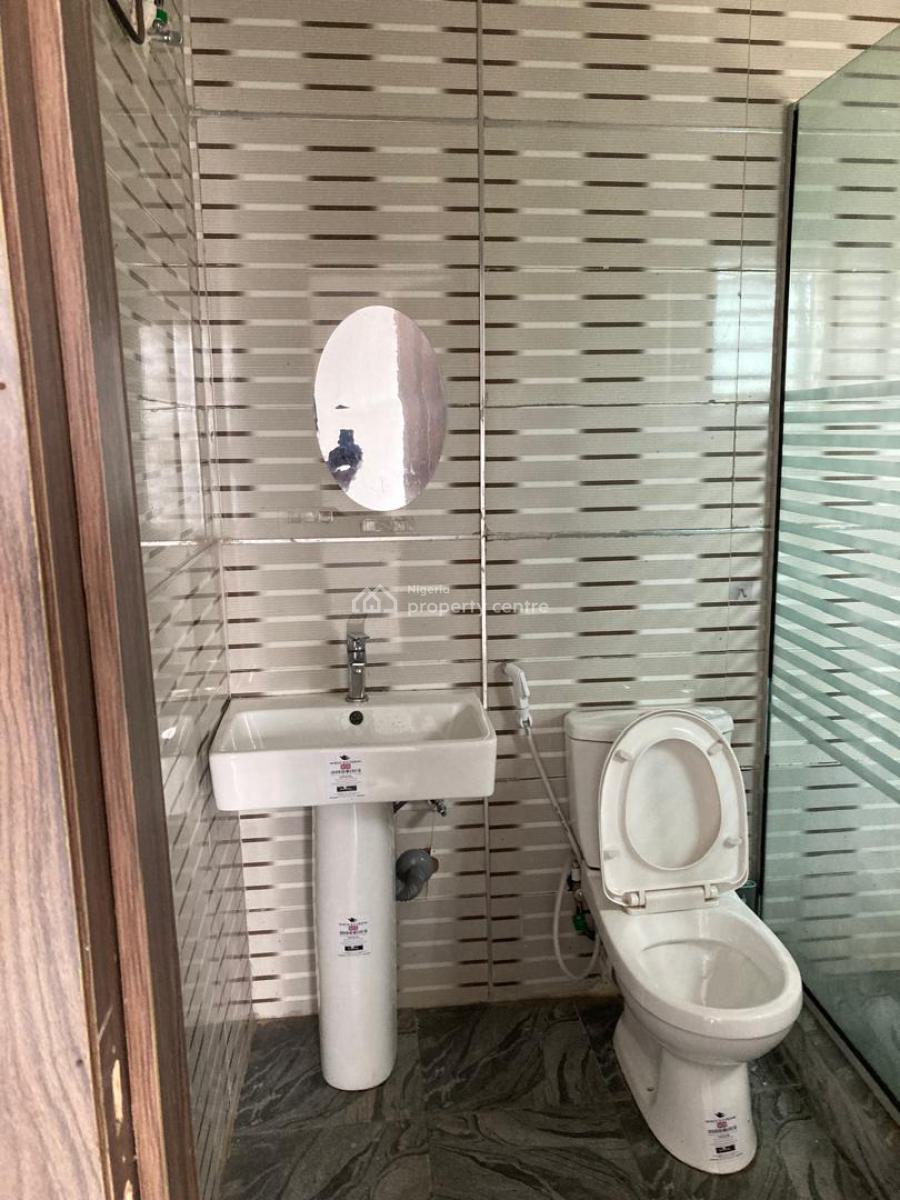 Relatively New 2 Bedroom Apartment, Ikeja Gra, Ikeja, Lagos, Flat / Apartment for Rent