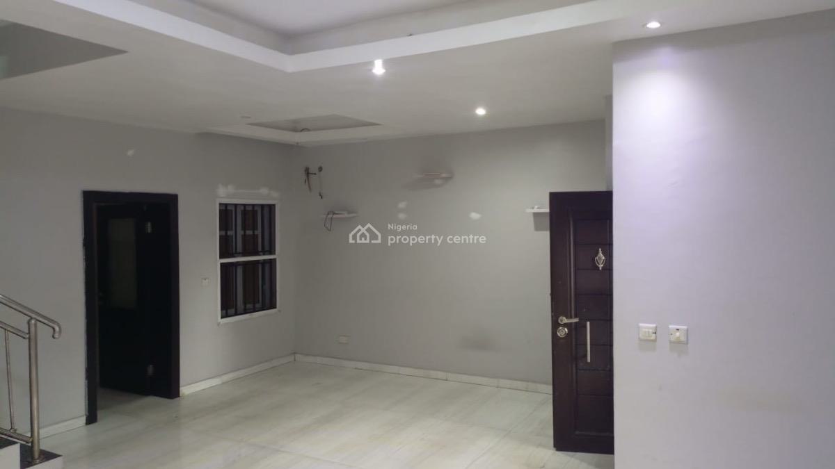 Luxury 4 Bedroom, Off Platinum Road, Lekki, Lagos, Terraced Duplex for Rent