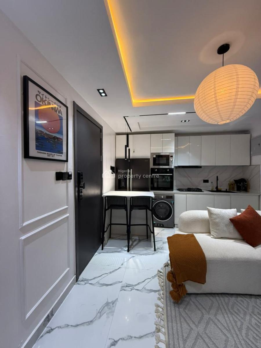 Luxury 1 Bedroom with Swimming Pool & Nice City View, Lekki Phase 1, Lekki, Lagos, Flat / Apartment Short Let