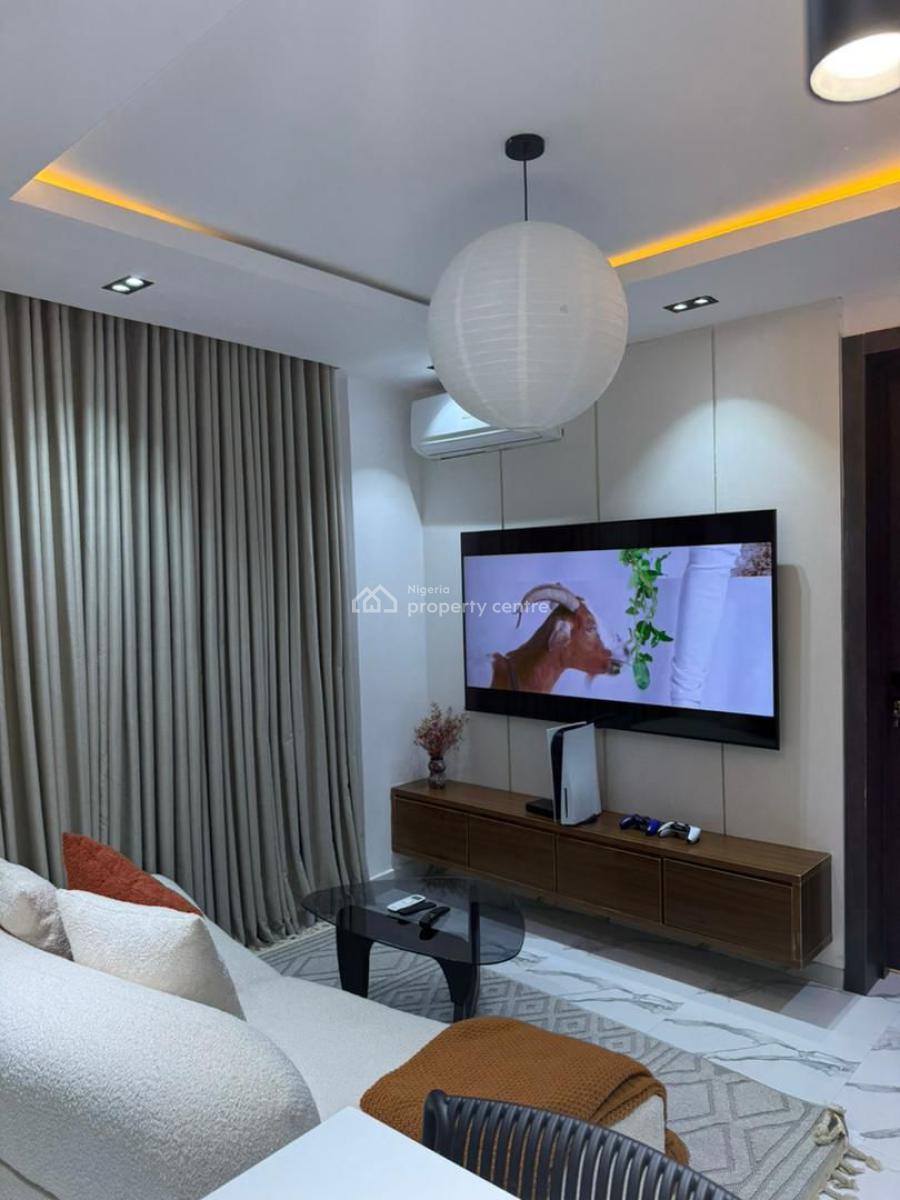 Luxury 1 Bedroom with Swimming Pool & Nice City View, Lekki Phase 1, Lekki, Lagos, Flat / Apartment Short Let