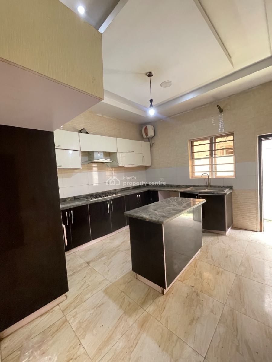 Semi Masters Upstairs Shared Apartment Good Light, Orchid Road, Lekki, Lagos, Flat / Apartment for Rent