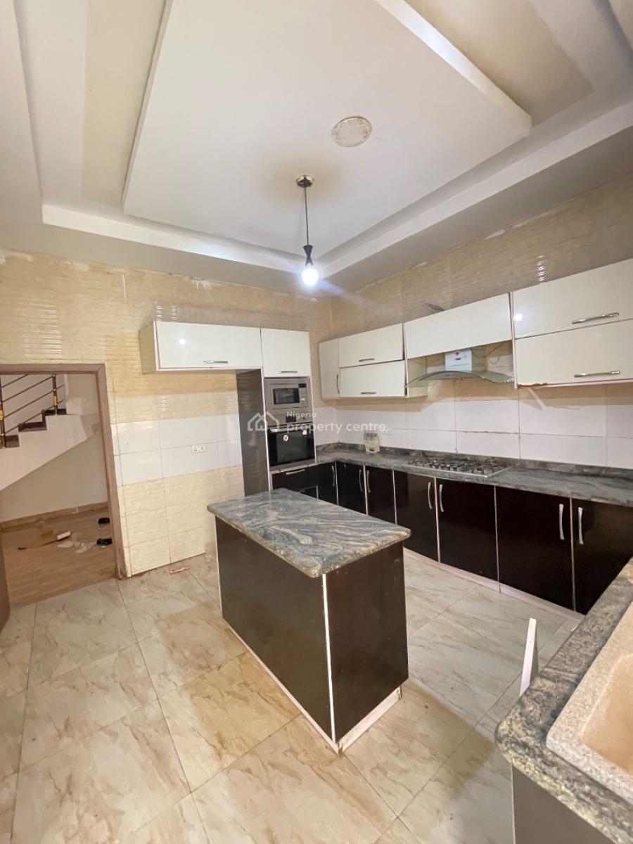 Semi Masters Upstairs Shared Apartment Good Light, Orchid Road, Lekki, Lagos, Flat / Apartment for Rent
