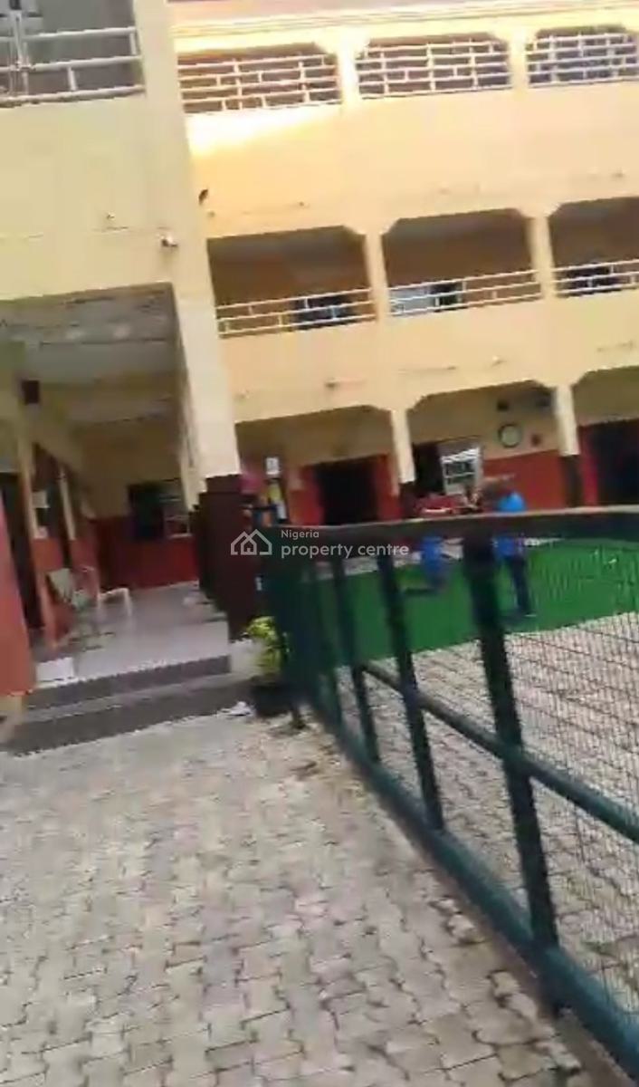 School with Classrooms and 6 Offices in Gwarinpa, Gwarinpa, Abuja, School for Sale