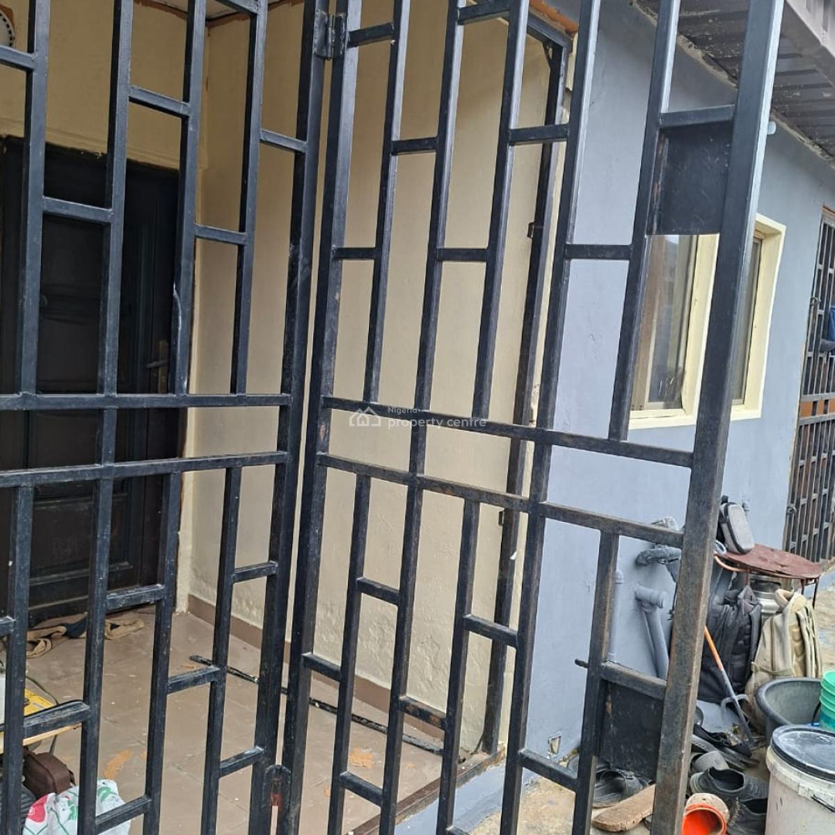 Well Maintained Bungalow Mini Flats, Off Ayobo Bus Stop, Ayobo, Lagos, Detached Bungalow for Sale
