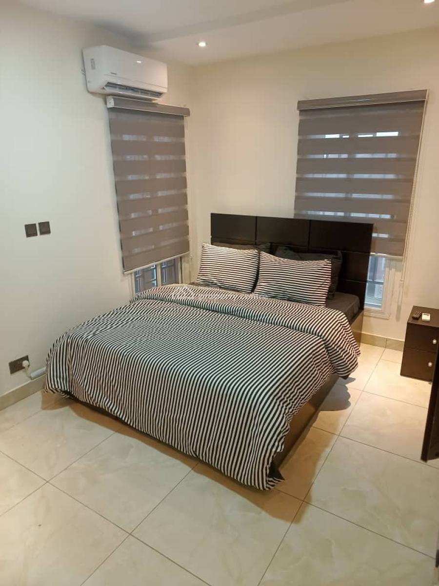 Clean Two Bedroom Flat, By Freedom Way, Lekki Phase 1, Lekki, Lagos, Flat / Apartment for Rent