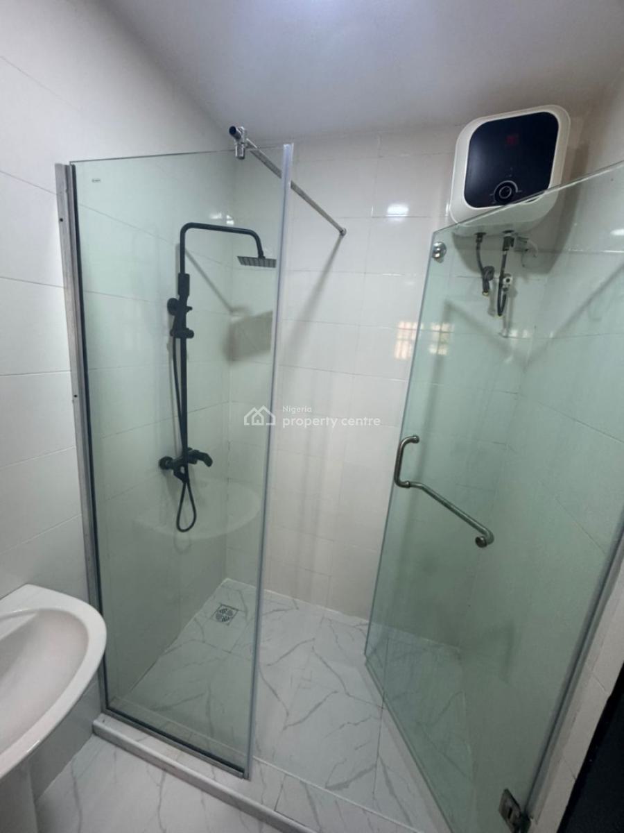 Master Bedroom in Orchid Road Before Round About, Ocean Harbor Estate Orchid Road, Lekki, Lagos, Self Contain (single Rooms) for Rent