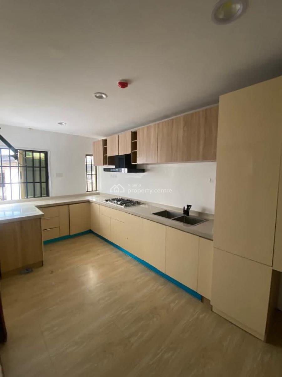 Lovely 3 Bedroom Apartment+ Bq and Pool, Off Adetokunbo Ademola Street, Victoria Island (vi), Lagos, Flat / Apartment for Rent