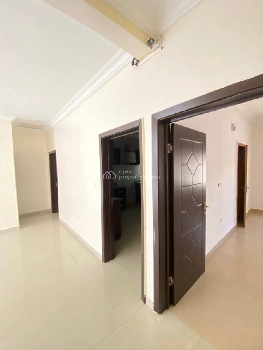 Well Maintained 4 Bedroom Bungalow, Secured Estate Off Orchid Hotel Road, Ikota, Lekki, Lagos, Terraced Bungalow for Sale