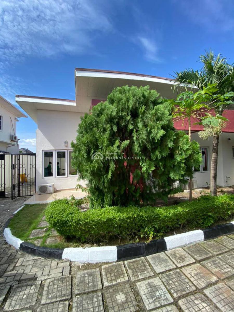 Well Maintained 4 Bedroom Bungalow, Secured Estate Off Orchid Hotel Road, Ikota, Lekki, Lagos, Terraced Bungalow for Sale