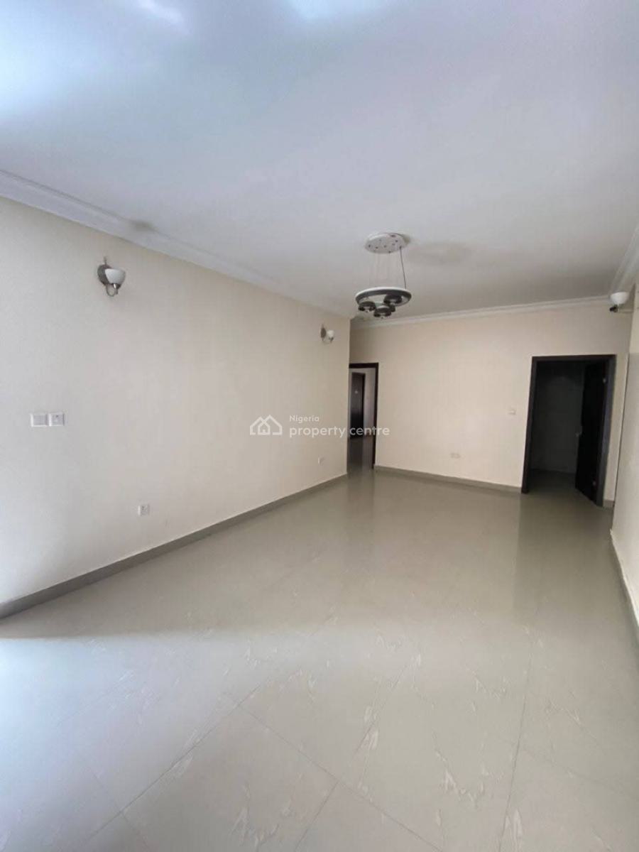 Well Maintained 4 Bedroom Bungalow, Secured Estate Off Orchid Hotel Road, Ikota, Lekki, Lagos, Terraced Bungalow for Sale