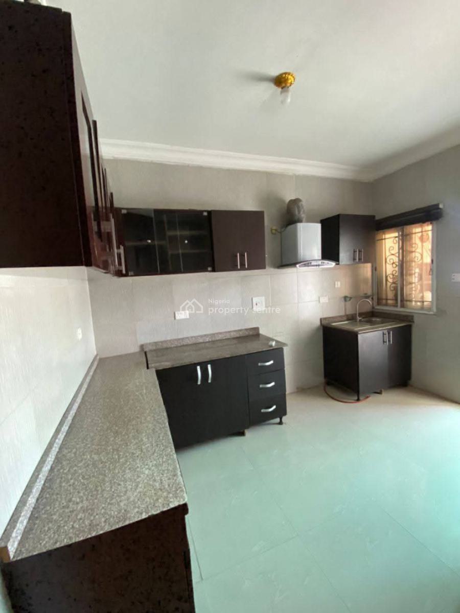 Well Maintained 4 Bedroom Bungalow, Secured Estate Off Orchid Hotel Road, Ikota, Lekki, Lagos, Terraced Bungalow for Sale