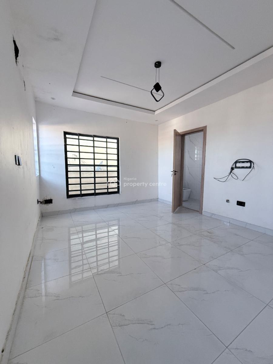 2-bedroom Penthouse with Rooftop Space, Ologolo, Lekki, Lagos, Flat / Apartment for Rent