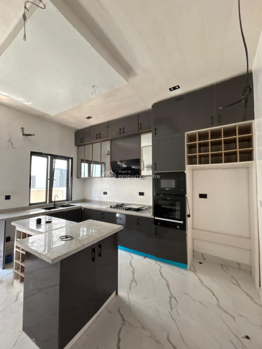 (4) Bedroom Semi Detached House with One (1) Bq, Chevron, Lekki, Lagos, Semi-detached Duplex for Rent
