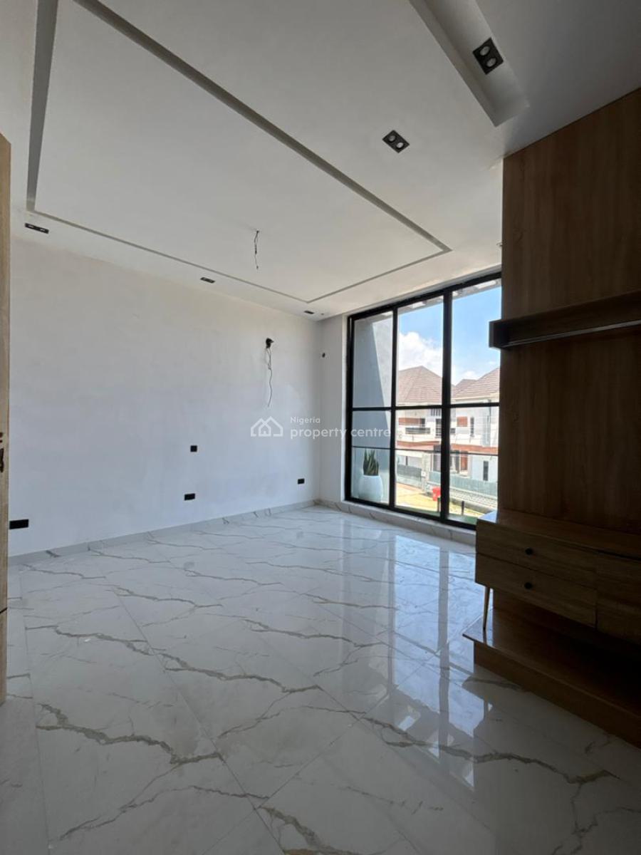 (4) Bedroom Semi Detached House with One (1) Bq, Chevron, Lekki, Lagos, Semi-detached Duplex for Rent