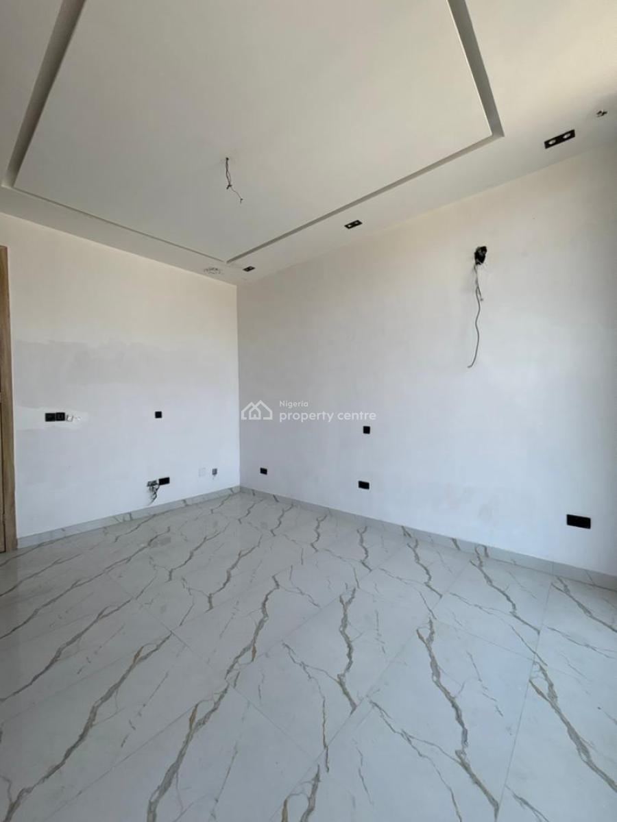 (4) Bedroom Semi Detached House with One (1) Bq, Chevron, Lekki, Lagos, Semi-detached Duplex for Rent