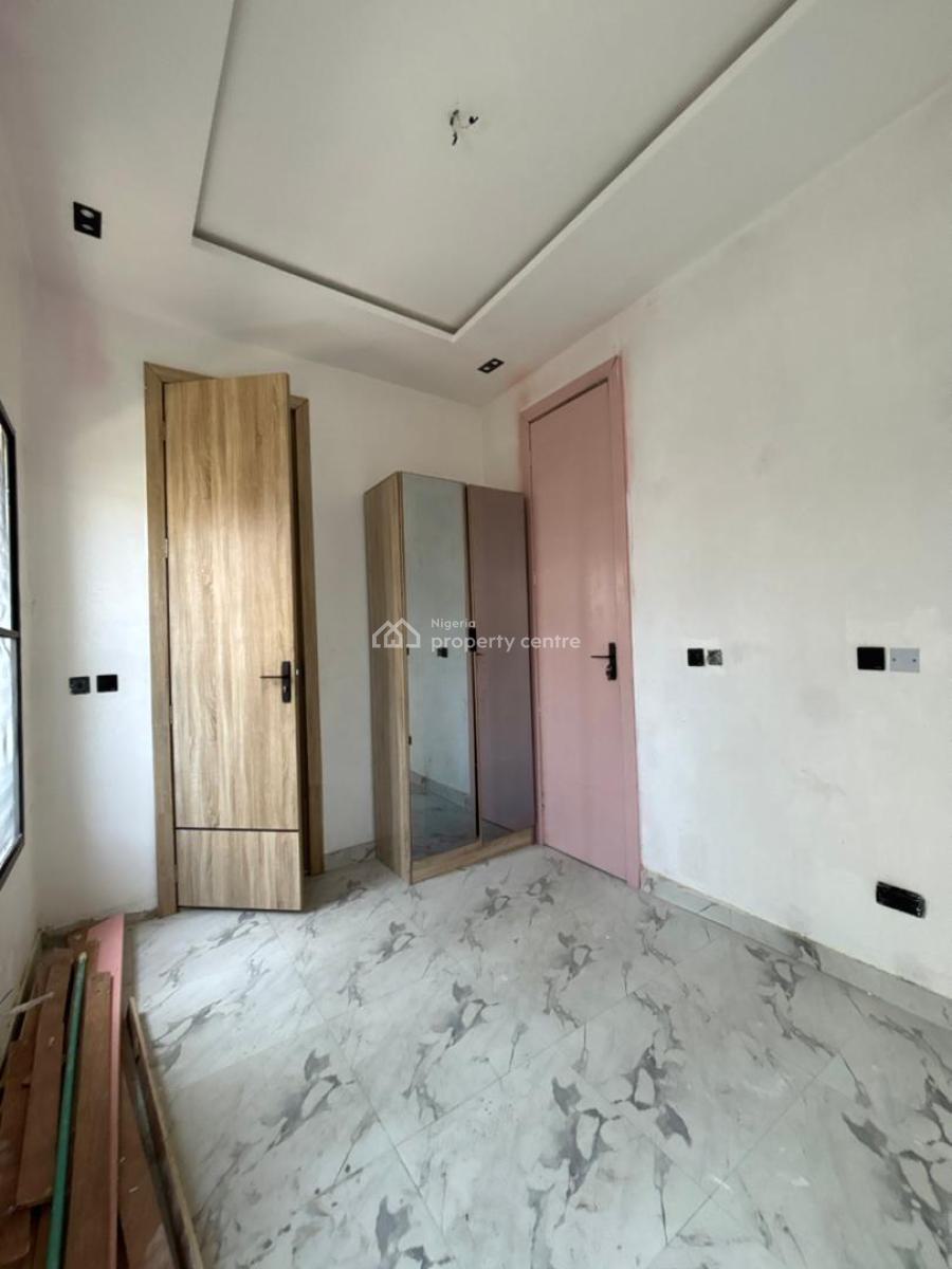 (4) Bedroom Semi Detached House with One (1) Bq, Chevron, Lekki, Lagos, Semi-detached Duplex for Rent