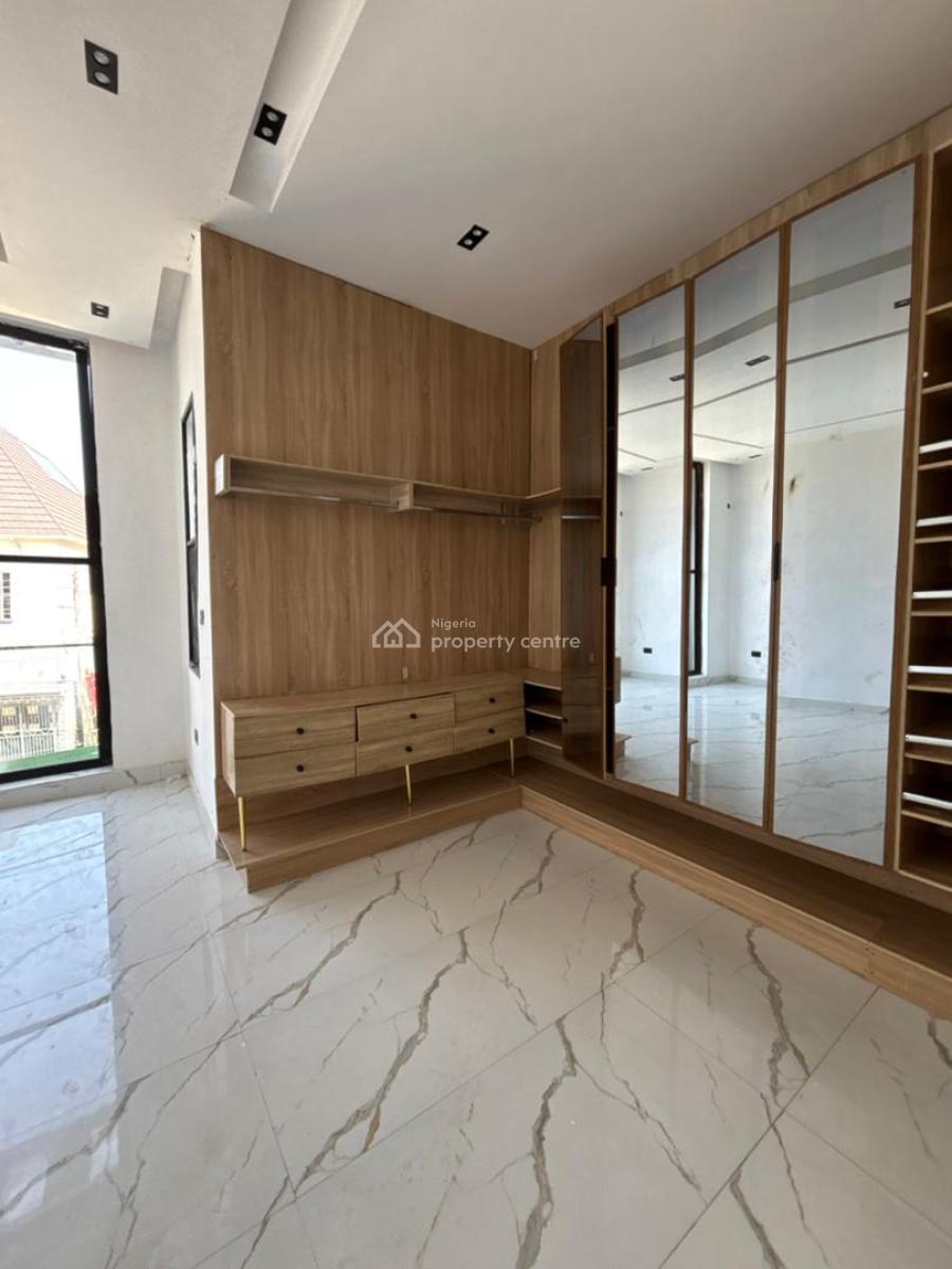 (4) Bedroom Semi Detached House with One (1) Bq, Chevron, Lekki, Lagos, Semi-detached Duplex for Rent