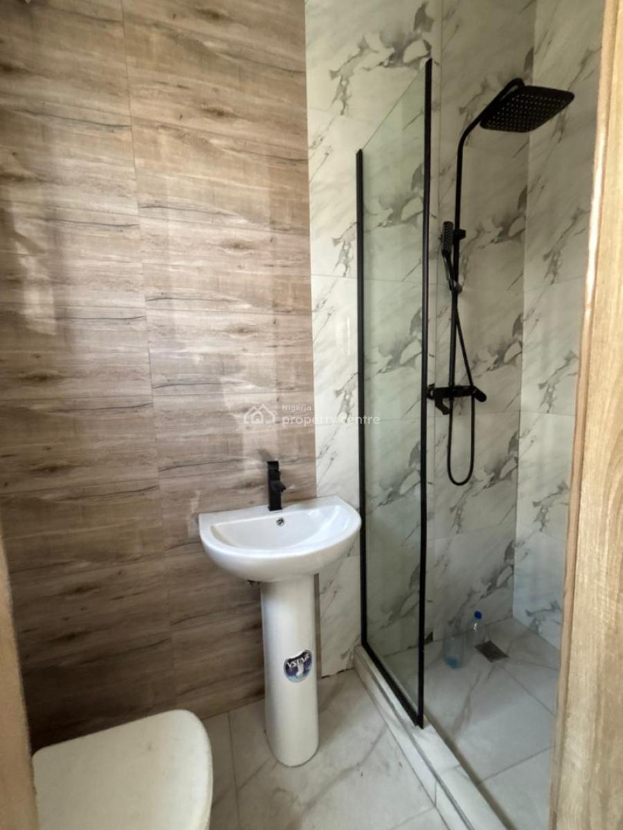 (4) Bedroom Semi Detached House with One (1) Bq, Chevron, Lekki, Lagos, Semi-detached Duplex for Rent