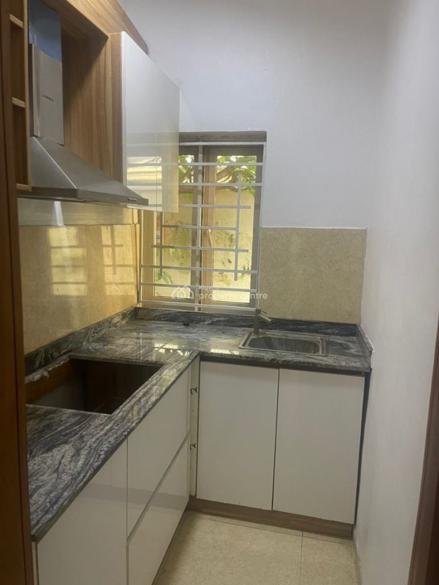 Luxury Mini Flat Available with Excellent Finishing, Lekki Phase 1 Lagos, Lekki Phase 1, Lekki, Lagos, Mini Flat (room and Parlour) for Rent