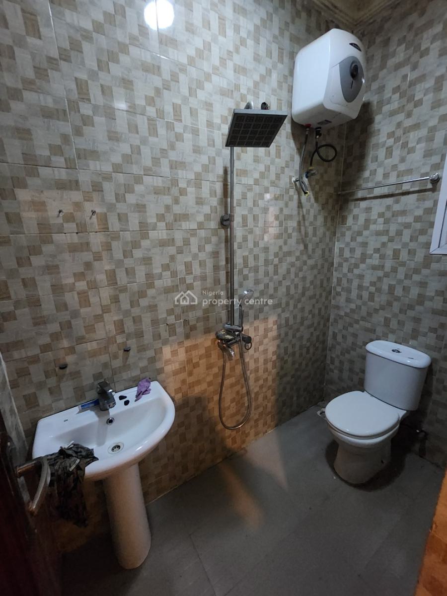 Luxury Two Bedroom Block of Flat, News Engineering Dawaki, Dawaki, Gwarinpa, Abuja, Flat / Apartment for Rent