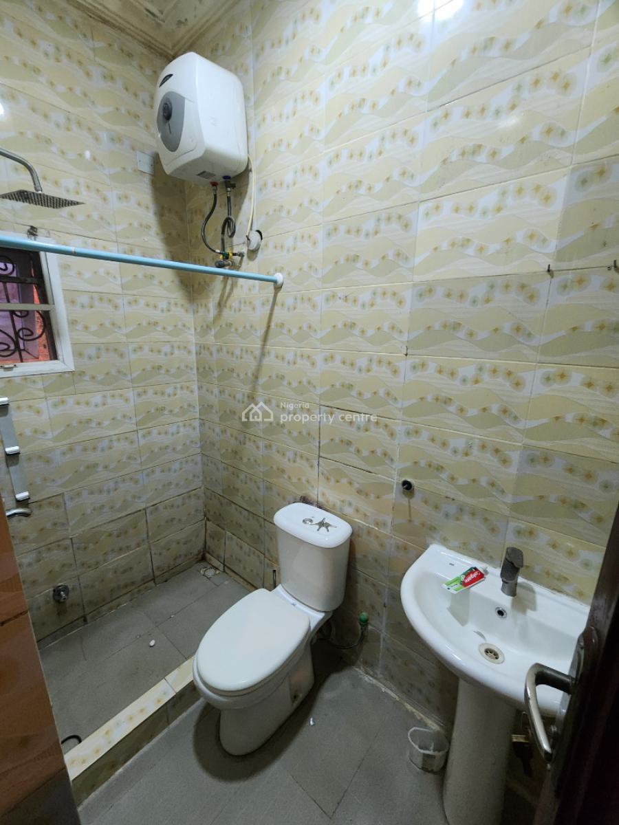 Luxury Two Bedroom Block of Flat, News Engineering Dawaki, Dawaki, Gwarinpa, Abuja, Flat / Apartment for Rent